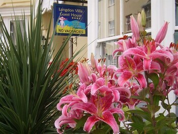Hostal Weybourne Guest House