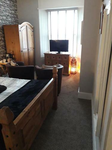 Hostal Croyland Guest House