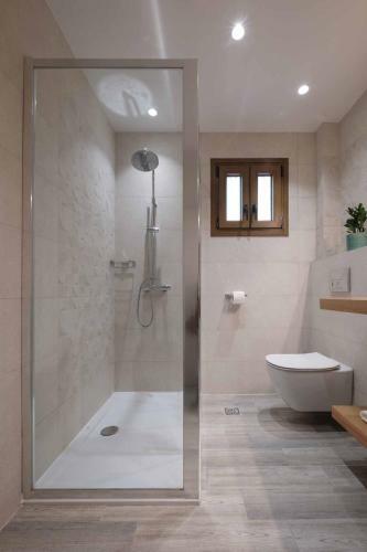 Armikes Beachfront Suites Afionas