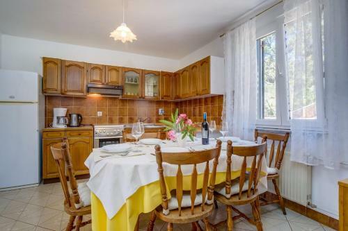 Apartmani Nadalina