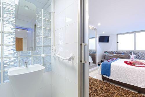 Apartment With Jacuzzi Near The Beach Arenales