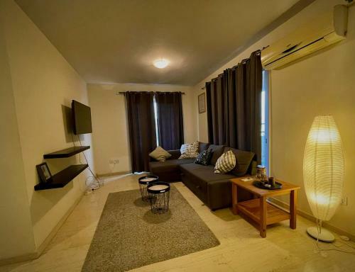 Apartamento 3-bdr Modern Apt. With Panoramic View Of Nicosia