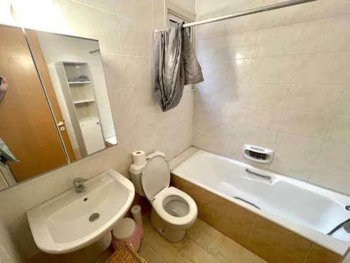 Apartamento 3-bdr Modern Apt. With Panoramic View Of Nicosia