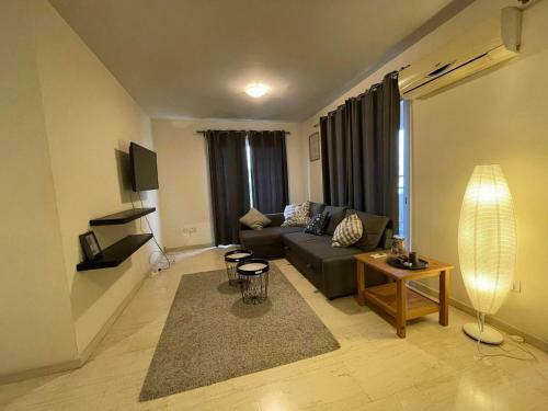 Apartamento 3-bdr Modern Apt. With Panoramic View Of Nicosia