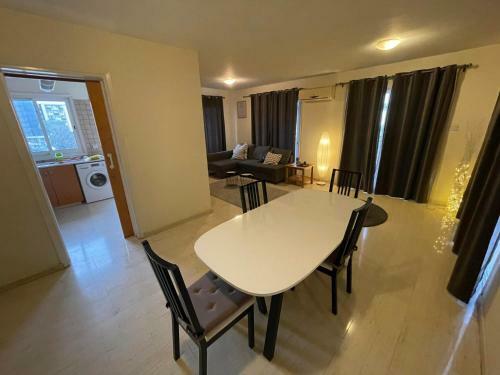 Apartamento 3-bdr Modern Apt. With Panoramic View Of Nicosia