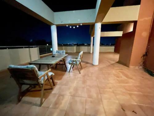 Apartamento 3-bdr Modern Apt. With Panoramic View Of Nicosia