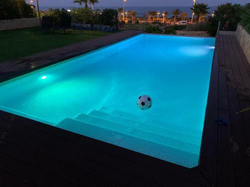 Mediterranean First Line Beach Luxury Villa With Private Pool In Alicante