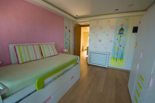 Mediterranean First Line Beach Luxury Villa With Private Pool In Alicante