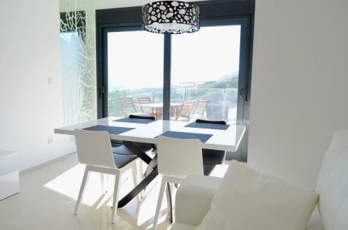 Beachfront Luxury Apartments