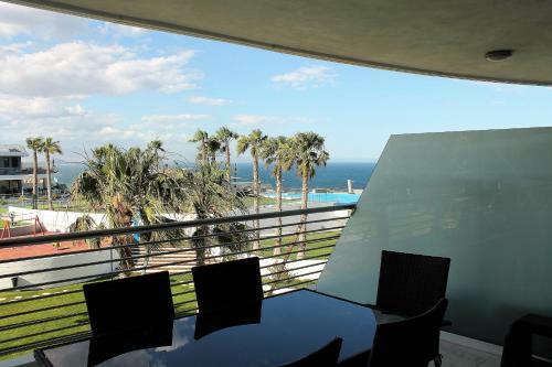 Infinity View Lovely Apartment