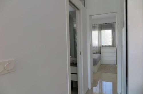 White Luxury Apartment