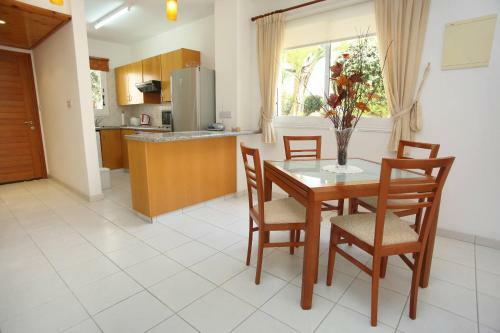 Iris Village 2 Bedroom / 2 Bathroom Townhouse