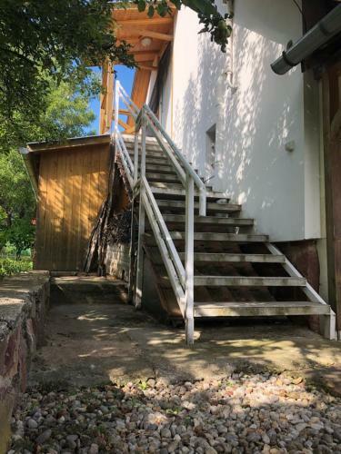 Sz?l?skert Studio Apartman �brah�mhegy