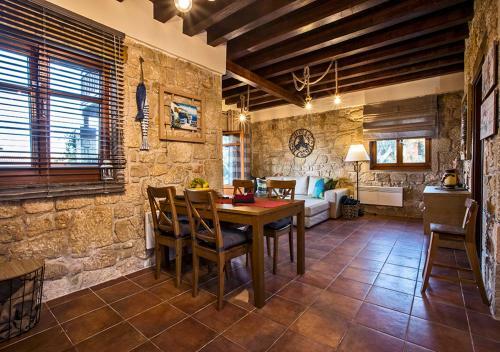 Villa Fabienne Cottage - 6-7beds