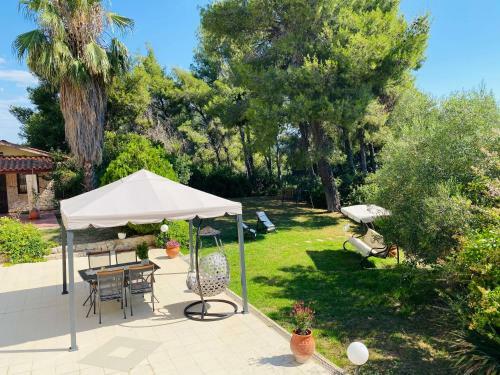 Apartamento Stylish 2-bdrm Apts In Afytos 400m From Beach