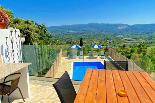 Villa Dinos
