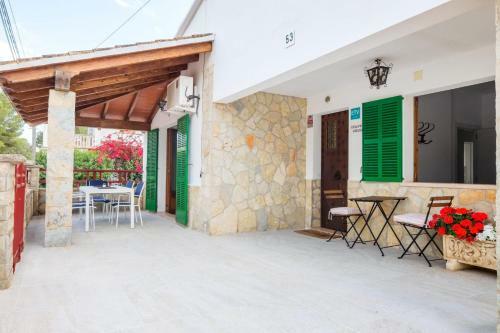 Villa Dolphin House
