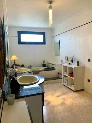 Apartamento Alojamiento Tur�stico Casa Ela