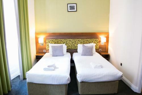 Surtees Hotel