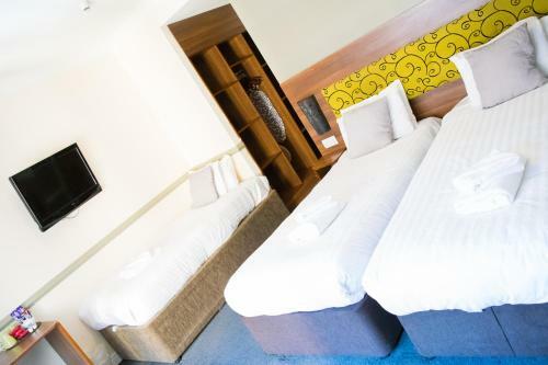Surtees Hotel