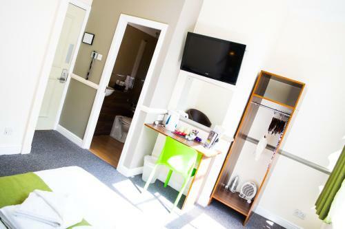 Surtees Hotel