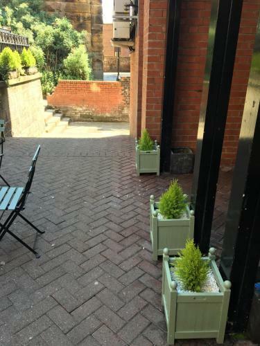 Surtees Hotel