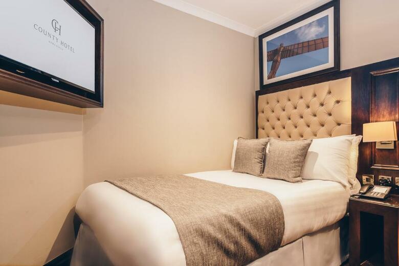 Hotel Thistle Newcastle City Centre, The County