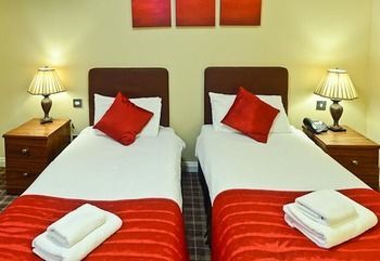 Waterside Hotel