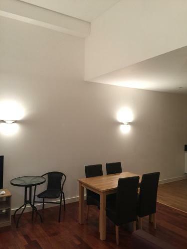 Newcastle Executive Apartment