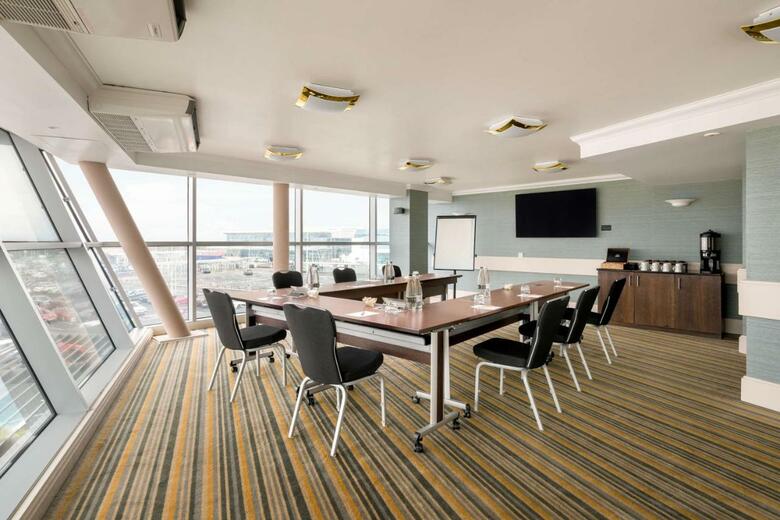 Doubletree By Hilton Hotel Newcastle International Airport