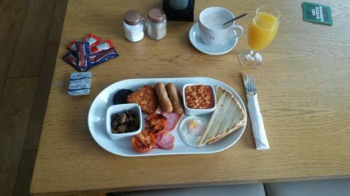 Sutherlands Hotel