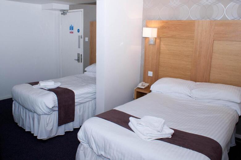 Hostal Rooms Inn