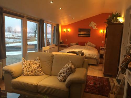 Bed & Breakfast Logies De Meerkoet