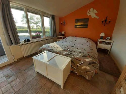 Bed & Breakfast Logies De Meerkoet