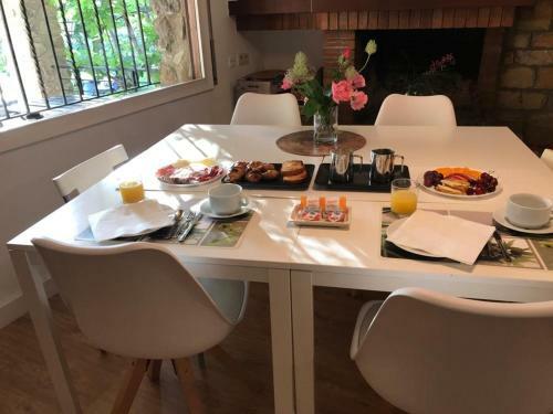 Bed & Breakfast Els Avets de La Muga