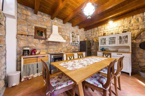 Stone House Knezevic