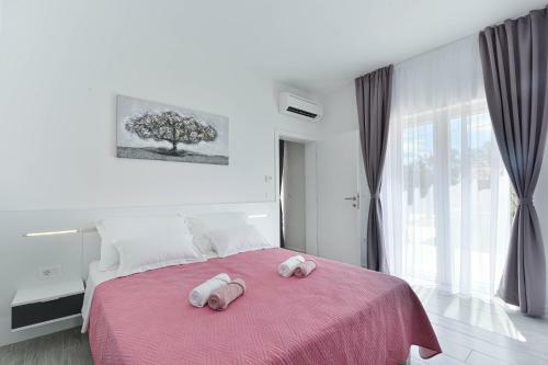 Luxury Stone Villa Banovi With Pool