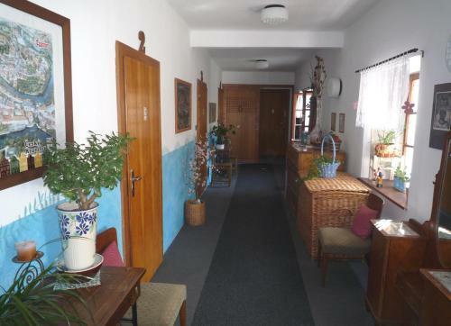 Hostal Pension U Galerie