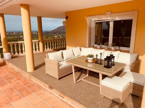 Denia Seaview Golf, Tennis & Beach Villa