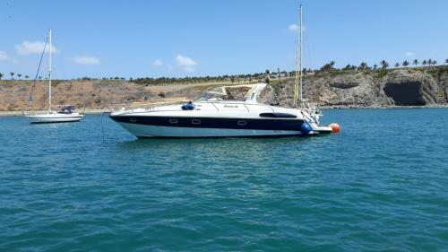 Hit-1 Motor Yacht