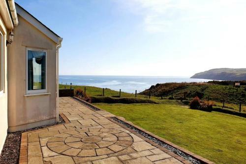 Bodnant-4 Bed-views Views Views-aberdaron