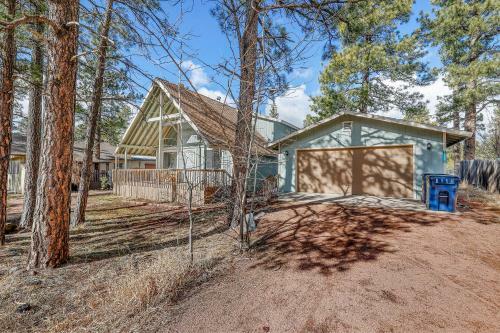 Woodsy A-frame Hideaway
