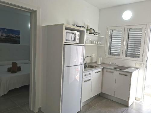 Apartamentos Anjomacar I