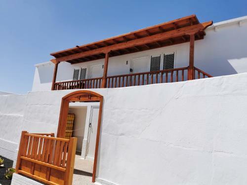 Apartamentos Anjomacar I
