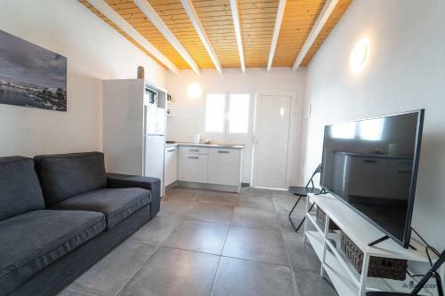 Apartamentos Anjomacar I