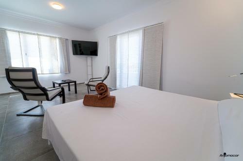 Apartamentos Anjomacar I