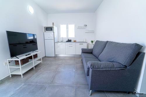 Apartamentos Anjomacar I