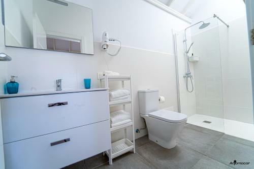 Apartamentos Anjomacar I
