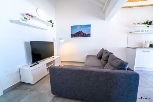 Apartamentos Anjomacar I