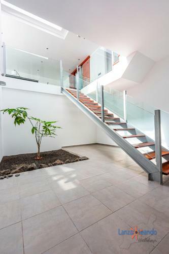 Villa Blanca, Designer Villa With Pool In Teguise